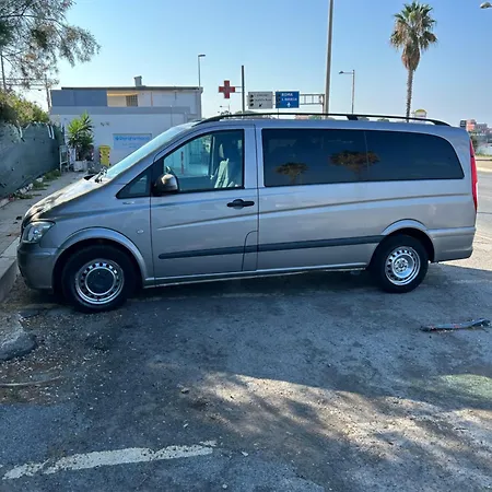 Stella Di Mare- Cruise Shuttle Guest house